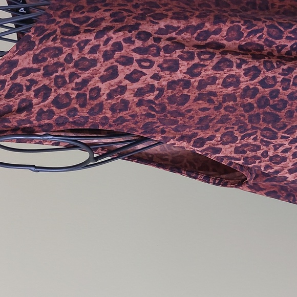 "Anne Klein" leopard dress, size L. Can fit size XL - Picture 3 of 11